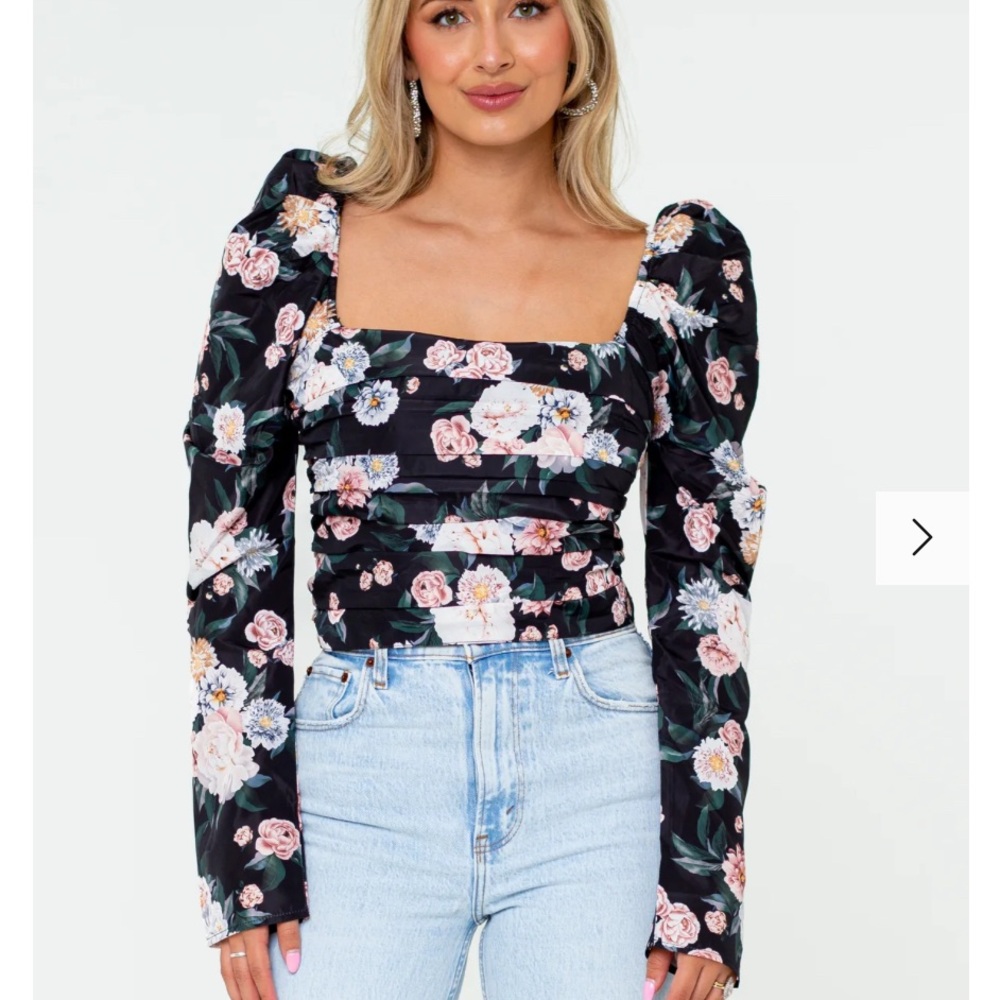 Buddy Love Dutchess Pleated Long Sleeve Top in Sleeping Garden, Size Large